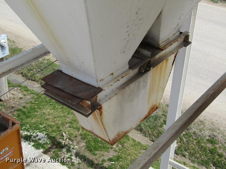 image for item DD7433 Shop built overhead grain bin