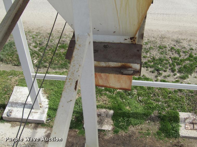 image for item DD7433 Shop built overhead grain bin