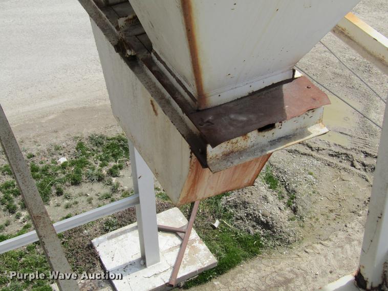 image for item DD7433 Shop built overhead grain bin