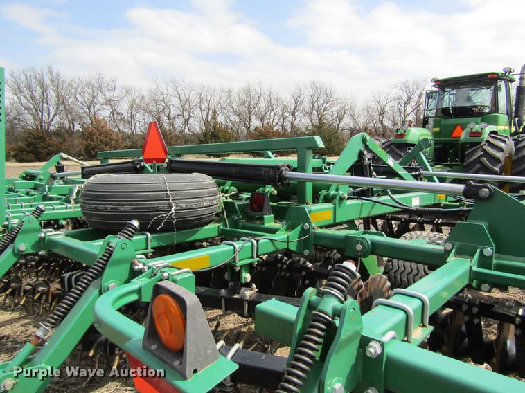 image for item DD8752 2013 Great Plains Turbo Max 3500TM vertical tillage