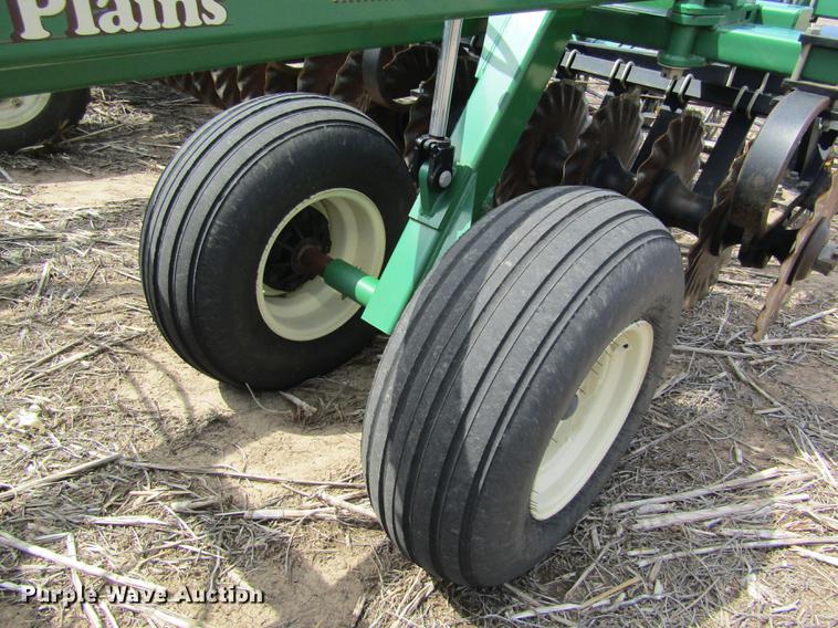 image for item DD8752 2013 Great Plains Turbo Max 3500TM vertical tillage