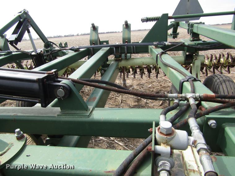 image for item DD8753 2002 QuinStar FM field cultivator