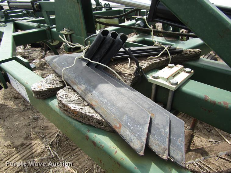 image for item DD8753 2002 QuinStar FM field cultivator
