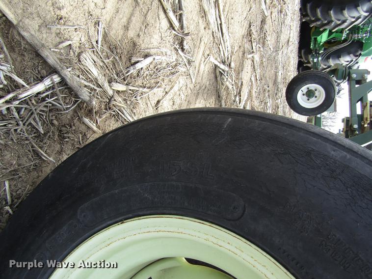 image for item DD8753 2002 QuinStar FM field cultivator