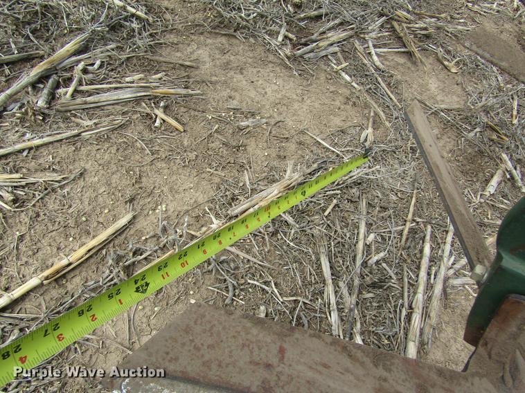 image for item DD8753 2002 QuinStar FM field cultivator