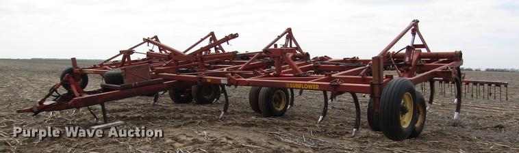 image for item DD8755 1990 Sunflower 2431-33 chisel