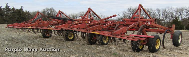 image for item DD8755 1990 Sunflower 2431-33 chisel