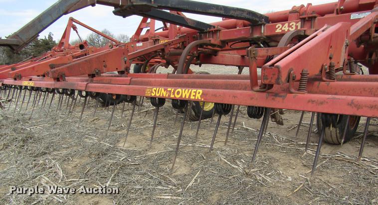 image for item DD8755 1990 Sunflower 2431-33 chisel