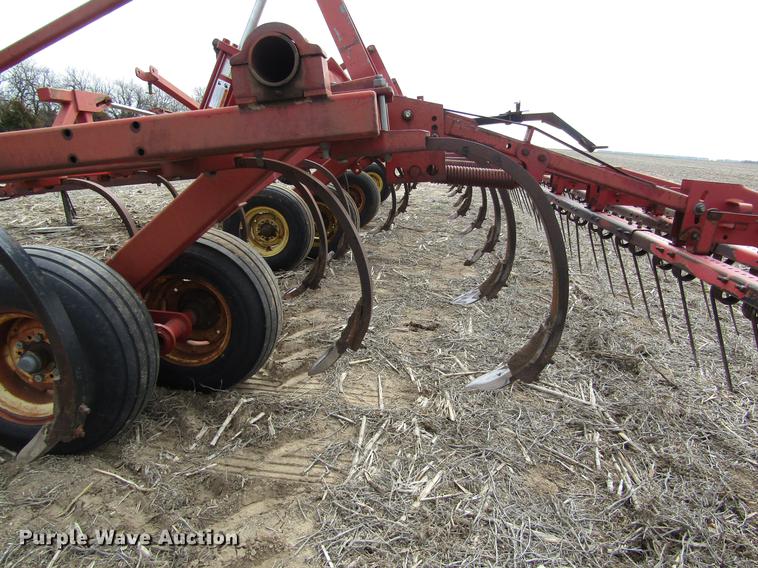 image for item DD8755 1990 Sunflower 2431-33 chisel