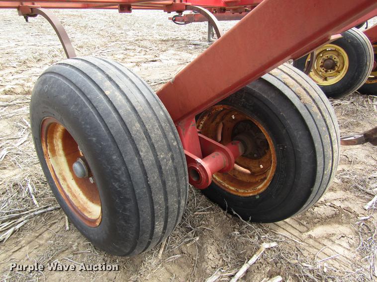 image for item DD8755 1990 Sunflower 2431-33 chisel