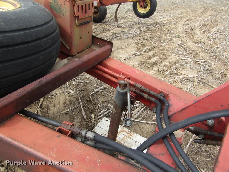 image for item DD8755 1990 Sunflower 2431-33 chisel