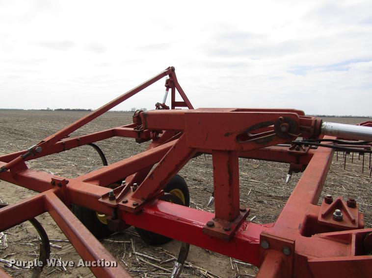 image for item DD8755 1990 Sunflower 2431-33 chisel