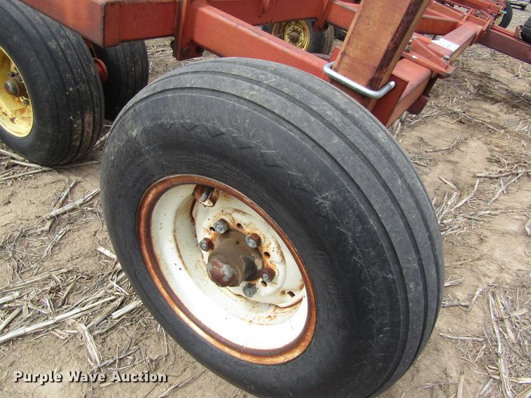 image for item DD8755 1990 Sunflower 2431-33 chisel