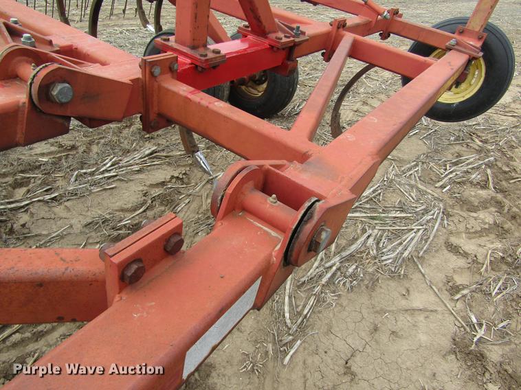 image for item DD8755 1990 Sunflower 2431-33 chisel