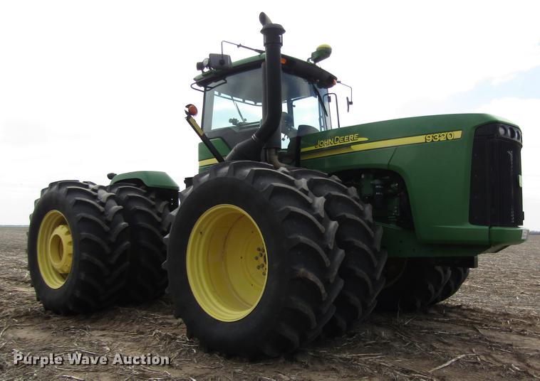 image for item DD8756 2007 John Deere 9320 4WD tractor
