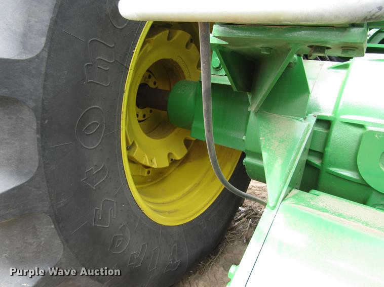 image for item DD8756 2007 John Deere 9320 4WD tractor