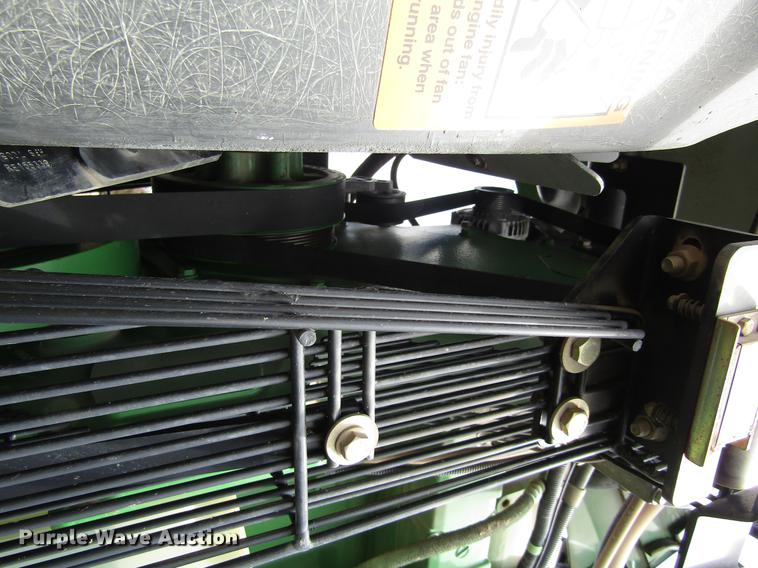 image for item DD8756 2007 John Deere 9320 4WD tractor