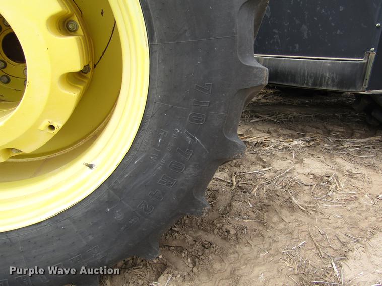 image for item DD8756 2007 John Deere 9320 4WD tractor