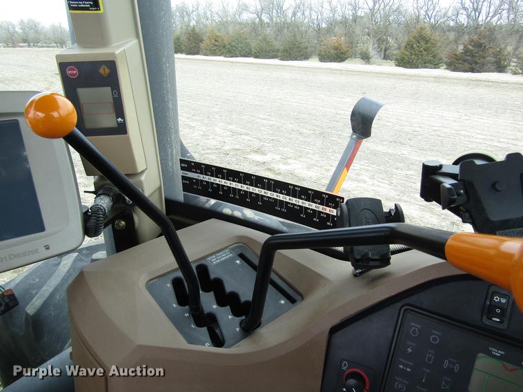 image for item DD8756 2007 John Deere 9320 4WD tractor