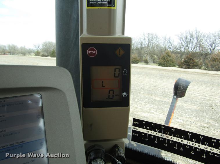 image for item DD8756 2007 John Deere 9320 4WD tractor