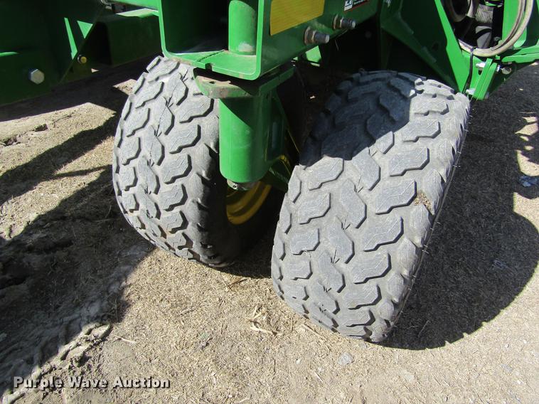 image for item DD8757 2014 John Deere 1890 air seeder