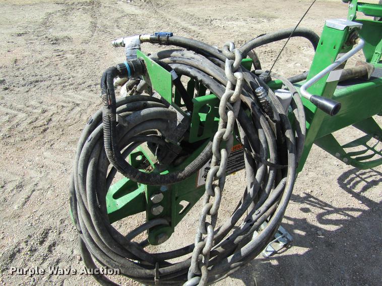 image for item DD8757 2014 John Deere 1890 air seeder