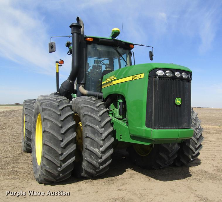 image for item DD8758 2007 John Deere 9220 4WD tractor