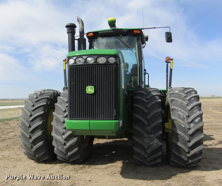 image for item DD8758 2007 John Deere 9220 4WD tractor