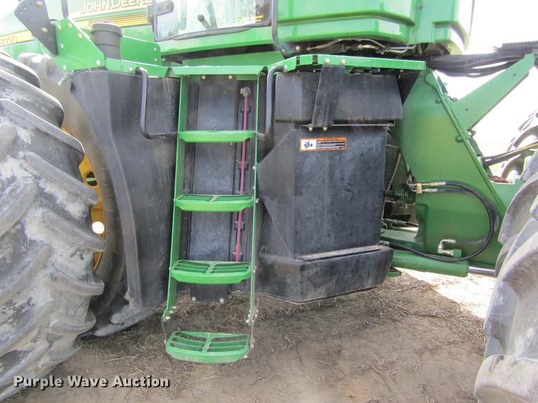 image for item DD8758 2007 John Deere 9220 4WD tractor