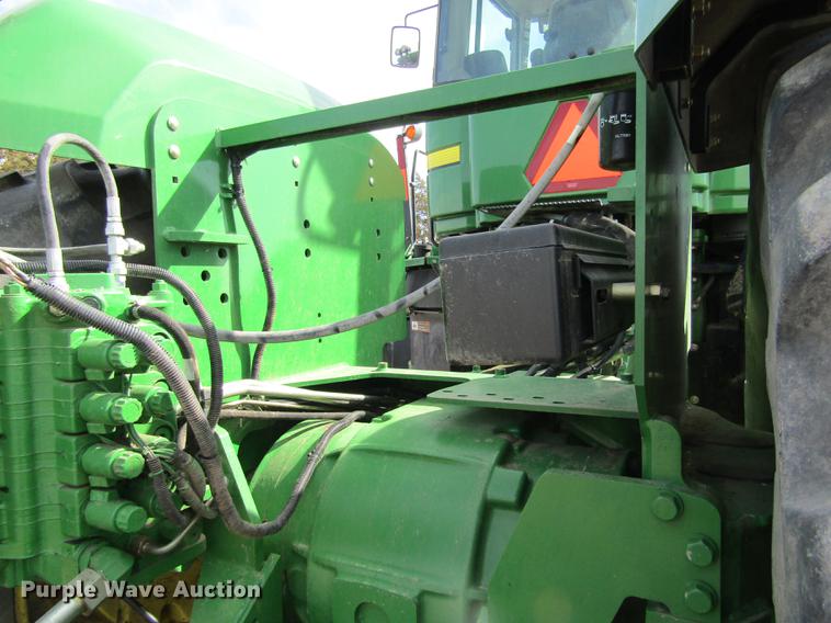 image for item DD8758 2007 John Deere 9220 4WD tractor