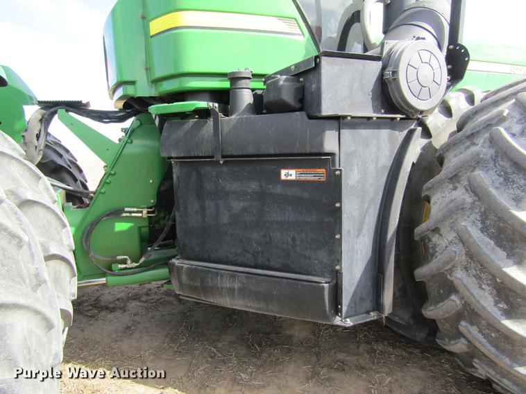 image for item DD8758 2007 John Deere 9220 4WD tractor