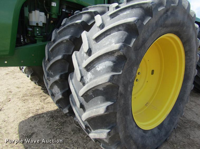 image for item DD8758 2007 John Deere 9220 4WD tractor