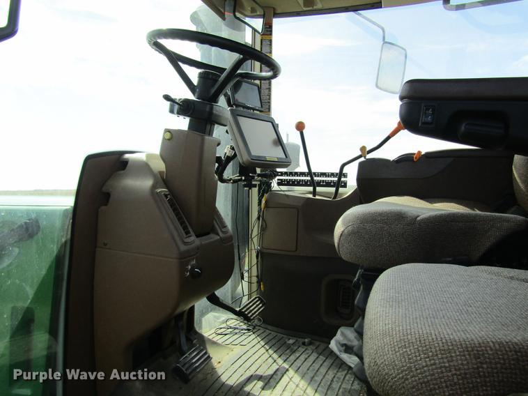 image for item DD8758 2007 John Deere 9220 4WD tractor