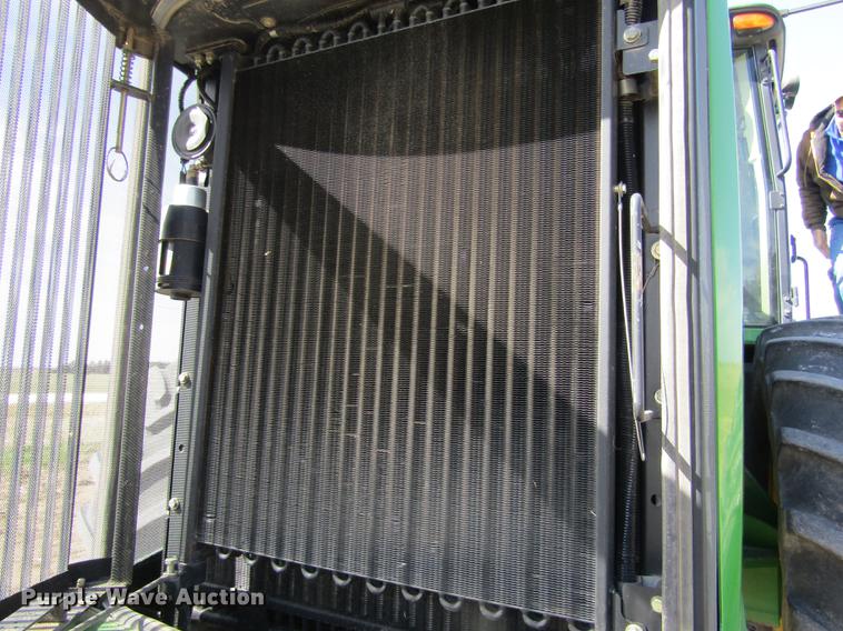 image for item DD8758 2007 John Deere 9220 4WD tractor