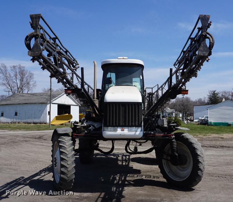 image for item DE3297 2005 SpraCoupe 7650 sprayer