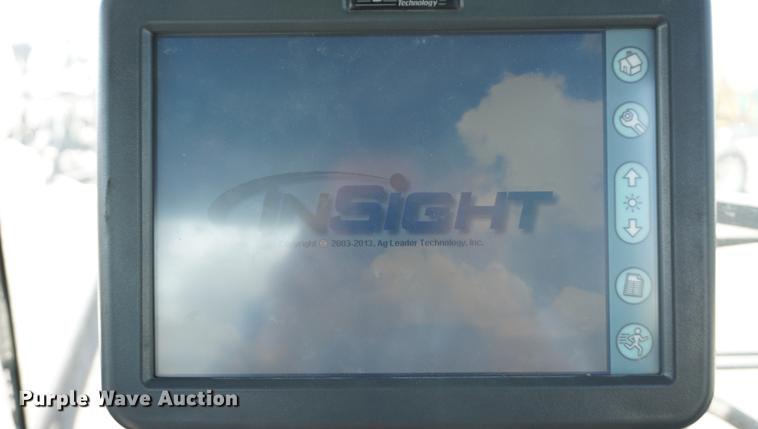 image for item DE3297 2005 SpraCoupe 7650 sprayer