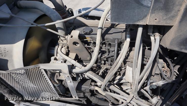 image for item DE3297 2005 SpraCoupe 7650 sprayer