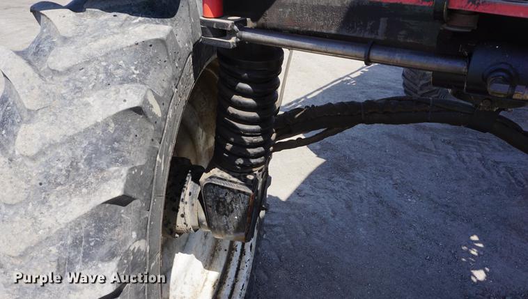 image for item DE3297 2005 SpraCoupe 7650 sprayer