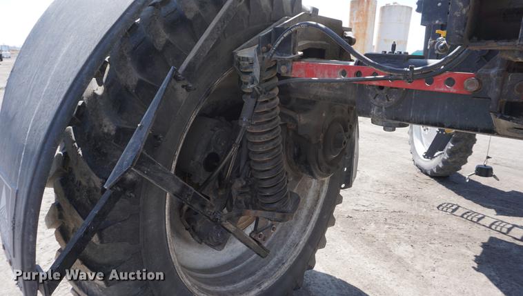 image for item DE3297 2005 SpraCoupe 7650 sprayer