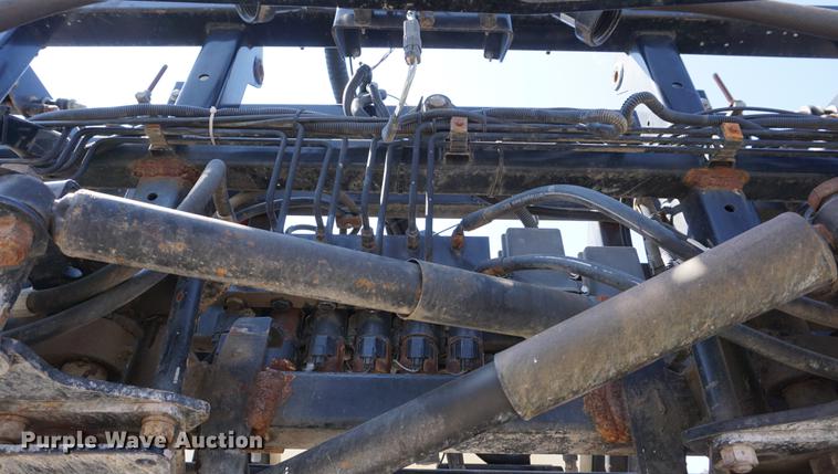 image for item DE3297 2005 SpraCoupe 7650 sprayer