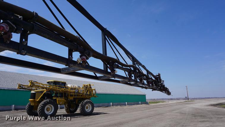 image for item DE3297 2005 SpraCoupe 7650 sprayer