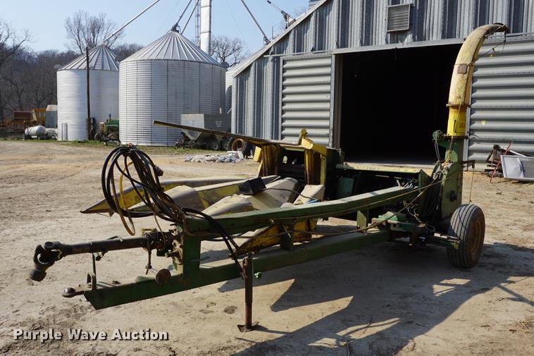 image for item DE3300 John Deere 3960 forage harvester