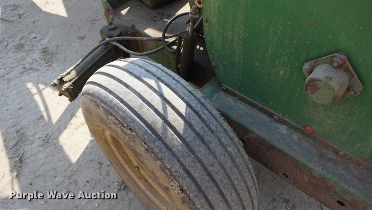 image for item DE3300 John Deere 3960 forage harvester