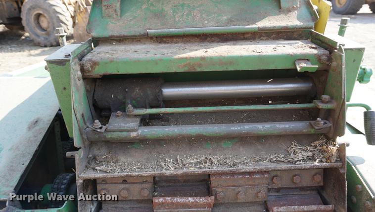 image for item DE3300 John Deere 3960 forage harvester