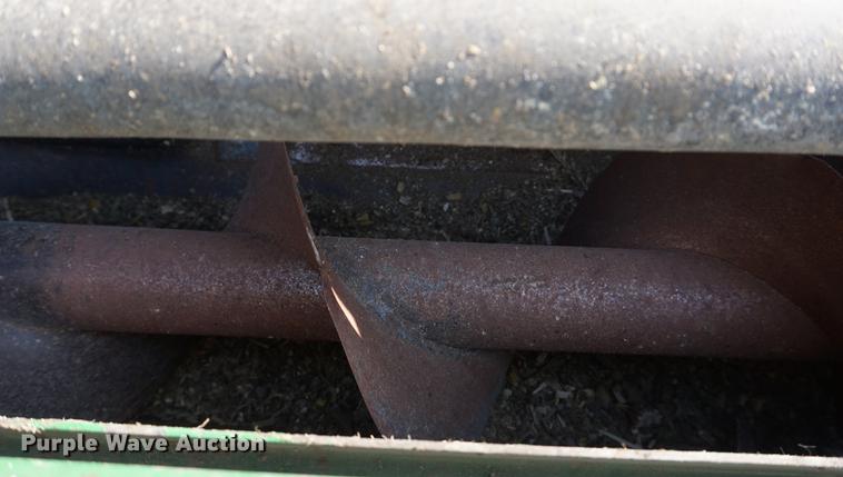 image for item DE3300 John Deere 3960 forage harvester