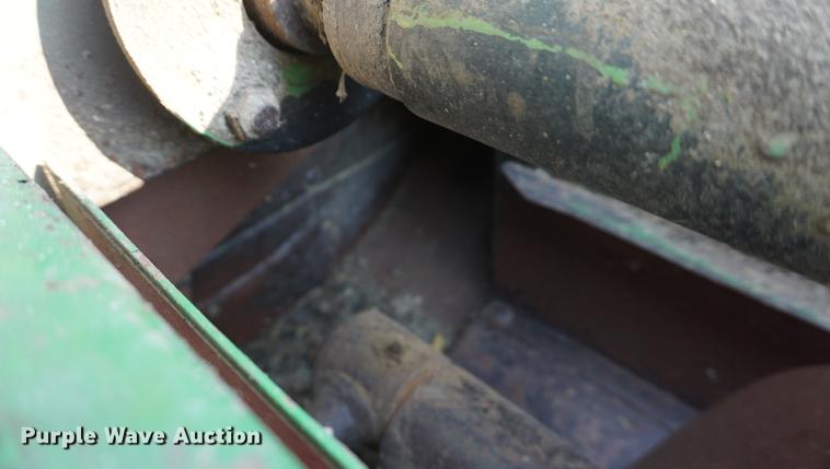 image for item DE3300 John Deere 3960 forage harvester