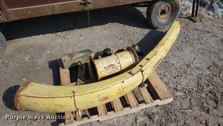 image for item DE3300 John Deere 3960 forage harvester