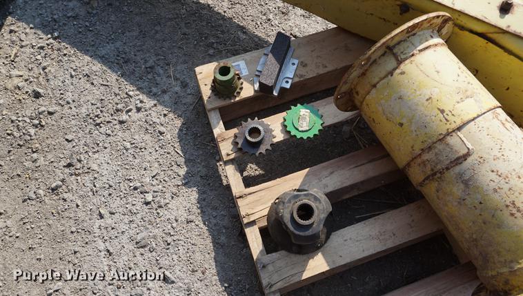 image for item DE3300 John Deere 3960 forage harvester