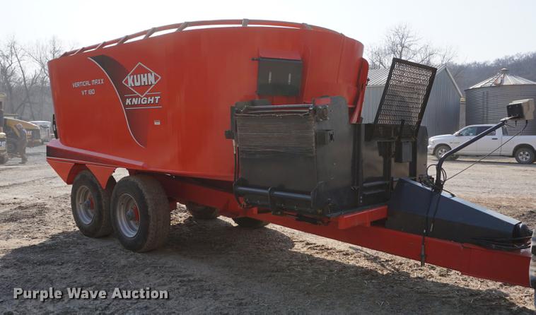 image for item DE3301 2012 Kuhn Knight VT180 vertical feed mixer