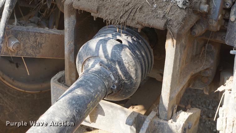 image for item DE3301 2012 Kuhn Knight VT180 vertical feed mixer